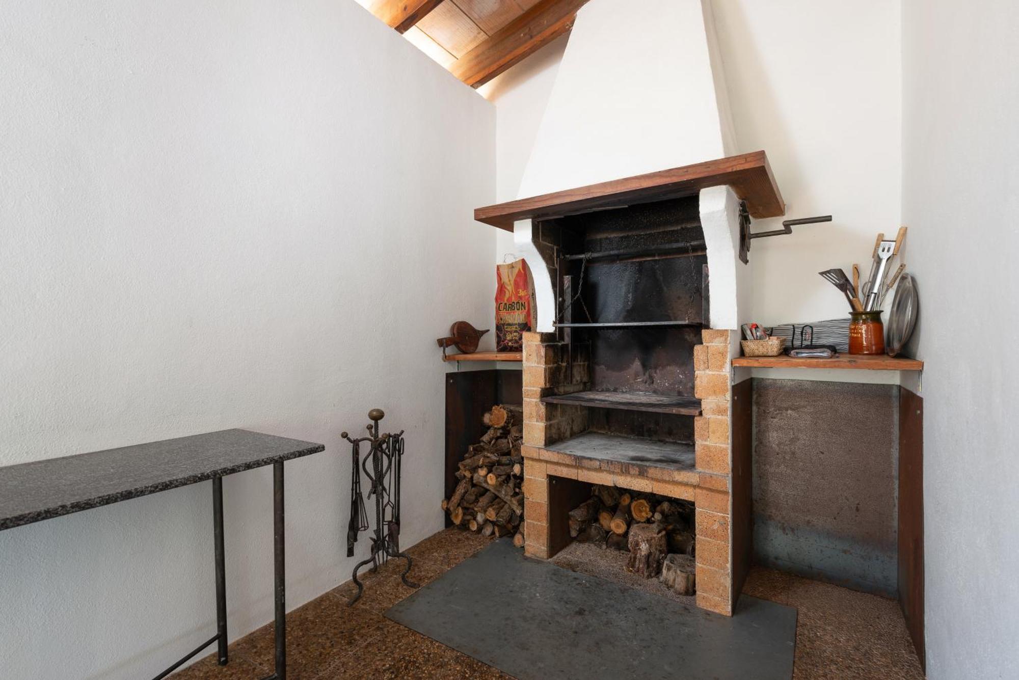 Camproig Holiday Home Alaró Eksteriør billede