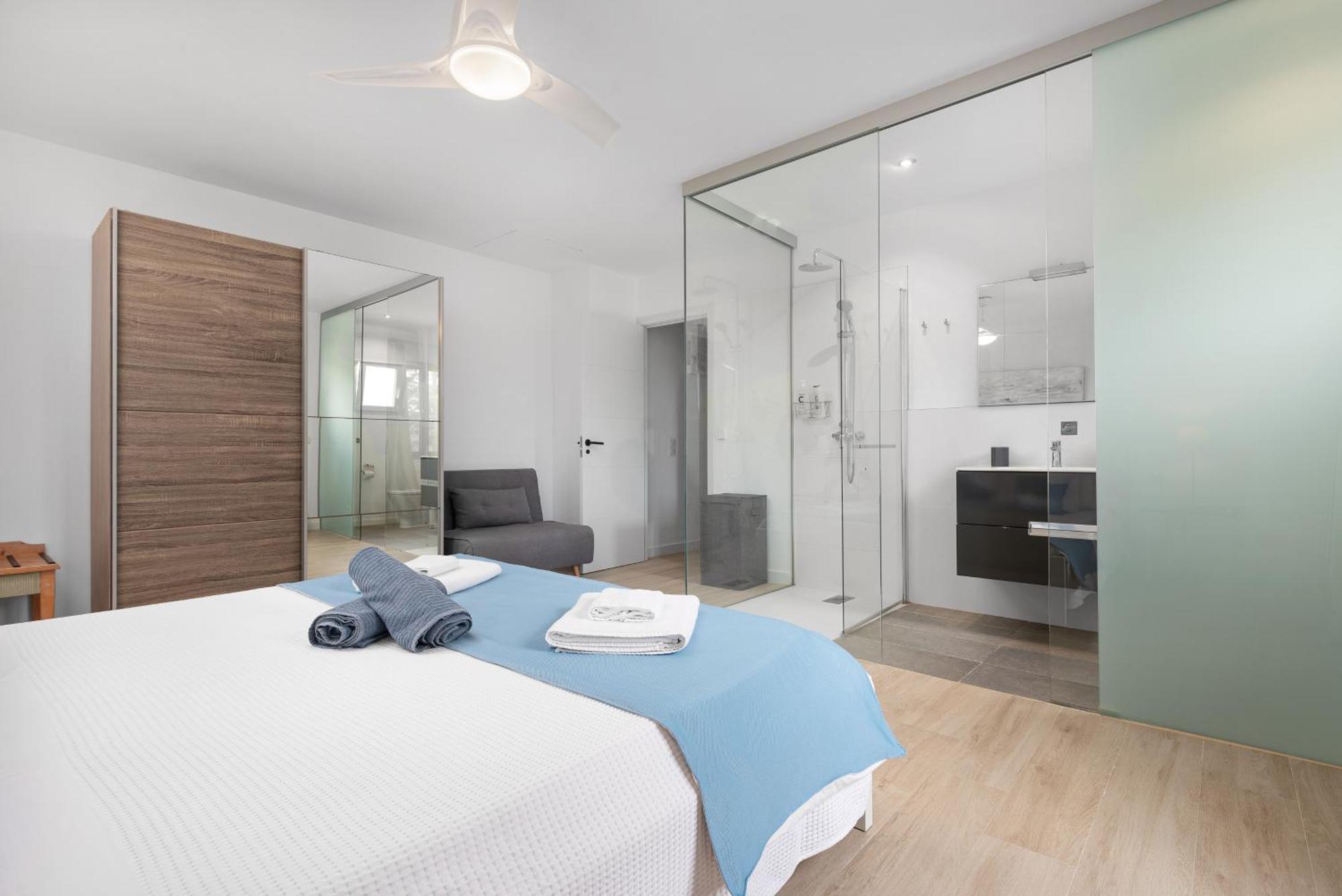 Camproig Holiday Home Alaró Eksteriør billede